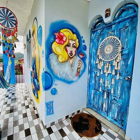 Отель El Patio Azul Констанса Экстерьер фото